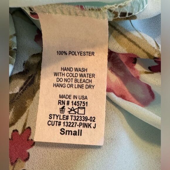 Still has the tags! Peach Love California beautiful off the shoulder top! - Picture 5 of 8